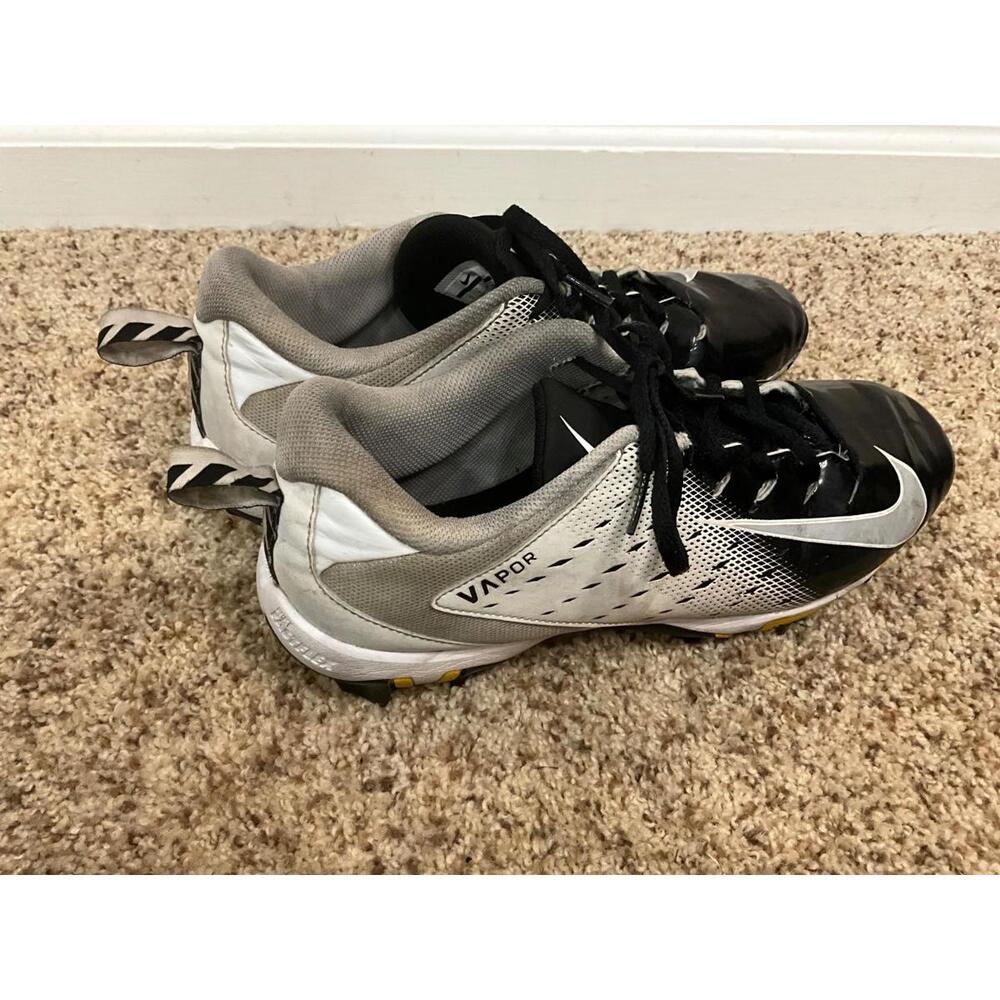 NIKE VAPOR UNTOUCHABLE SHARK 3 BLACK AND WHITE SIZE‎ 10 CLEATS